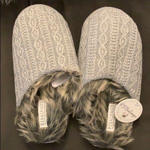 NWT PJ Salvage  cozy fur slippers